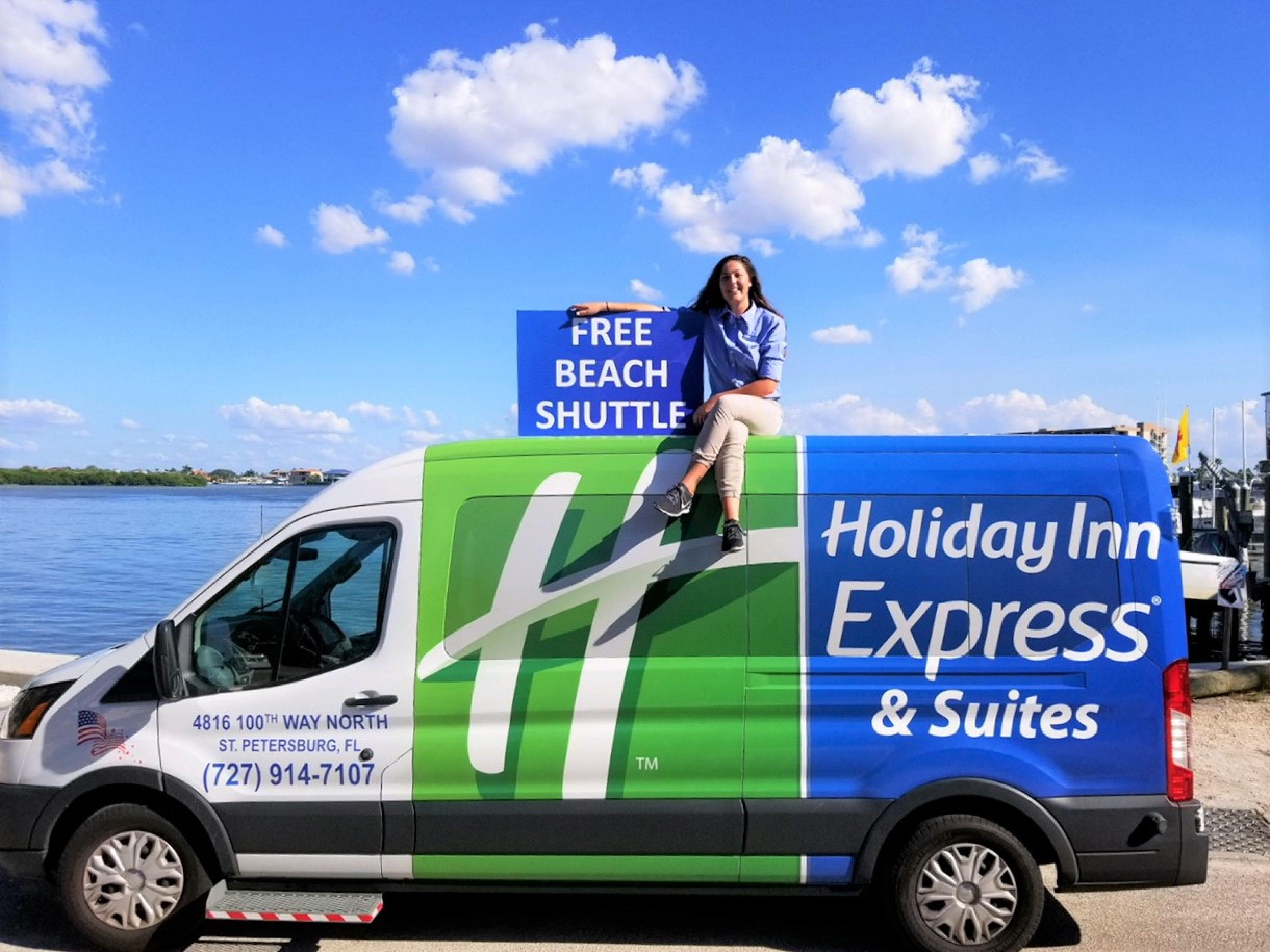 Holiday Inn Express & Suites - St. Petersburg - Madeira Beach, An Ihg Hotel Exterior photo